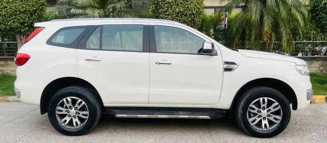 Ford Endeavour Titanium 3.2 4x4 AT 2018