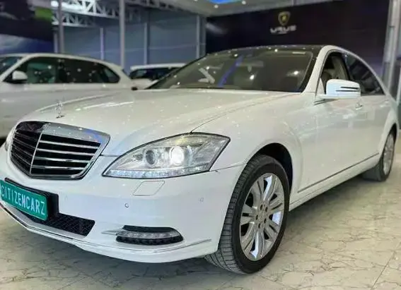 Mercedes-Benz S-Class S 500 2011