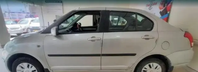 Maruti Suzuki Swift DZire VXi 2011