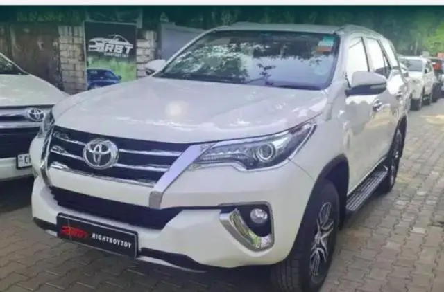 Toyota Fortuner 2.8 4x2 AT 2018