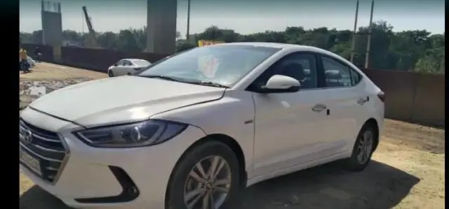 Hyundai Elantra 2.0 SX (O) AT 2018