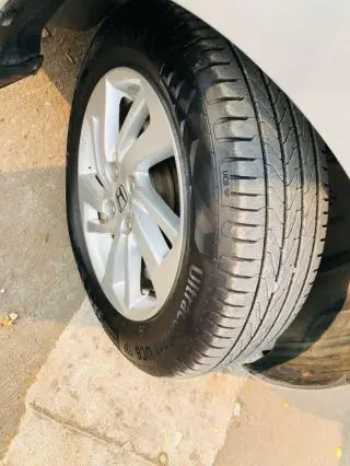 Maruti Suzuki Ertiga VXi AT 2016