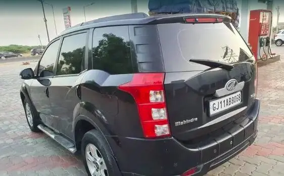 Mahindra XUV500 W8 2012