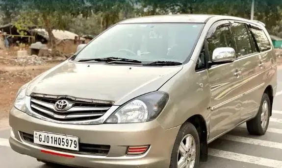Toyota Innova 2.0 V 2008
