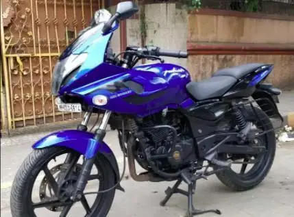 Bajaj Pulsar 220cc 2012