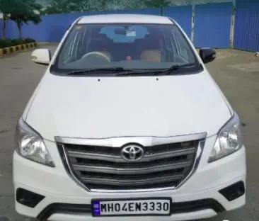 Toyota Innova 2.5 G 8 STR BS IV 2010