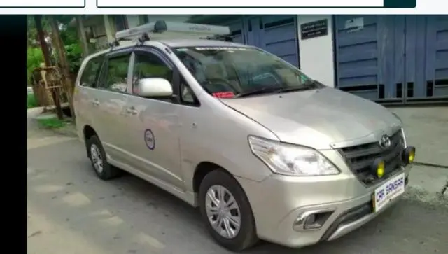 Toyota Innova 2.5 G 8 STR BS IV 2015