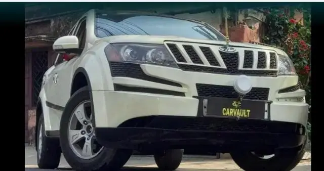 Mahindra XUV500 W8 2WD 2012