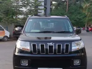 Mahindra TUV300 T8 mHAWK100 2018