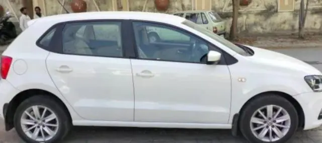 Volkswagen Polo Highline 1.5L (D) 2015