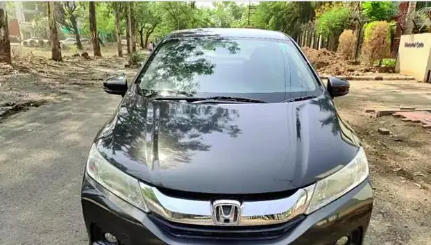 Honda City V i-VTEC 2015