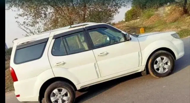 Tata Safari Storme 2.2 VX 4x2 2015