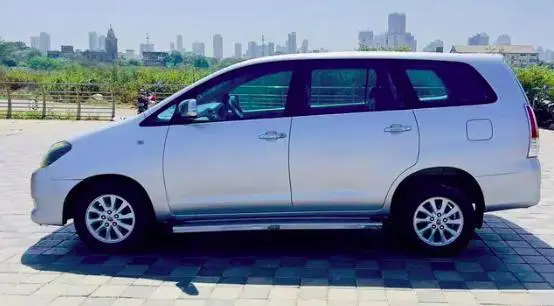 Toyota Innova 2.5 V 8 STR 2007