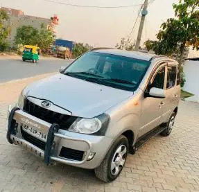 Mahindra Quanto C6 2013