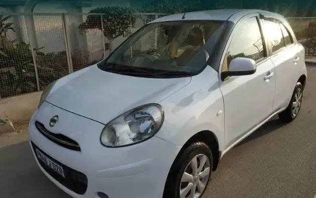 Nissan Micra XV CVT 2010