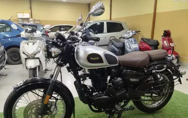 BenelliImperiale 400 BS6 2020