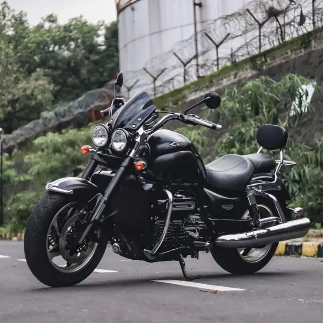 Triumph Rocket III Roadster 2016