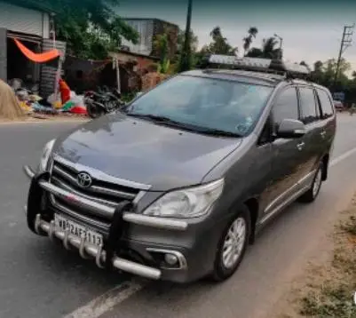 Toyota Innova 2.5 VX 7 STR BS IV 2014