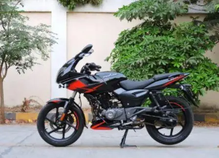 Bajaj Pulsar 220F 2020