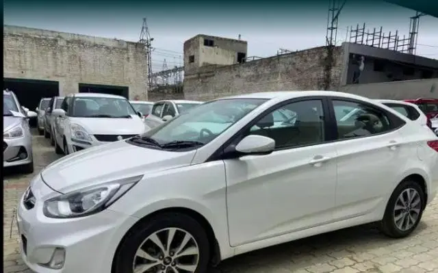 Hyundai Verna 1.6 CRDI SX 2014