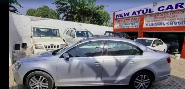 Volkswagen Jetta 2.0L TDI Highline AT 2012
