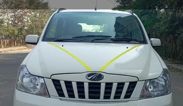 Mahindra Quanto C6 2013