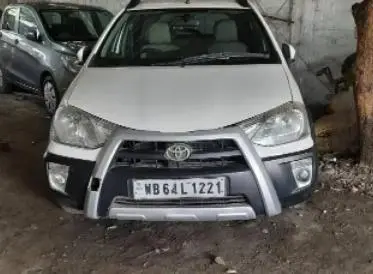 Toyota Etios Cross 1.5 V 2015