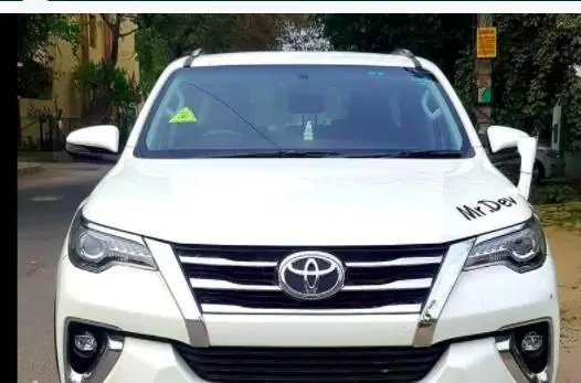 Toyota Fortuner 2.8 4x2 AT 2017