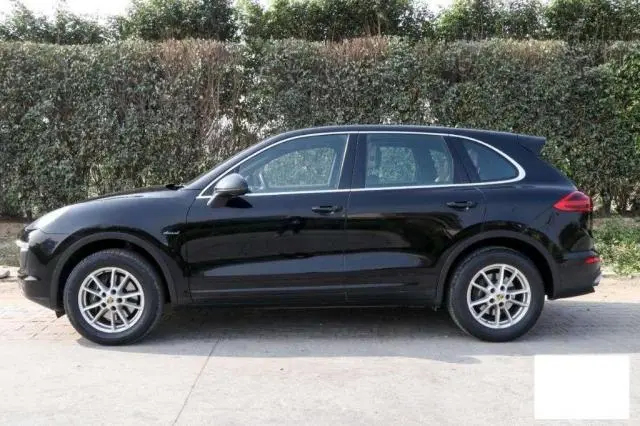 Porsche Macan S Petrol 2021
