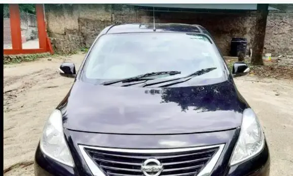 Nissan Sunny XV PETROL 2013