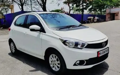 Tata Tiago Revotron XZ 2017