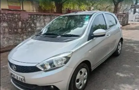 Tata Tiago Revotorq XT (O) 2017