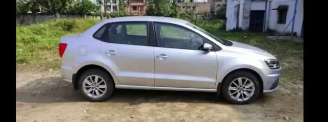 Volkswagen Ameo Highline 1.2L Plus (P) 2017