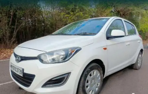 Hyundai i20 Sportz 1.4 CRDi 2013