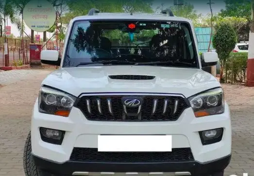 Mahindra Scorpio S10 2016