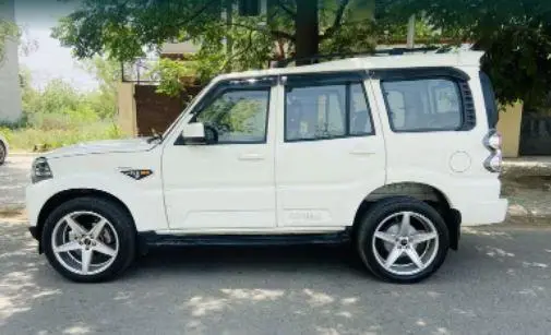 Mahindra Scorpio S8 7 Seater 2015