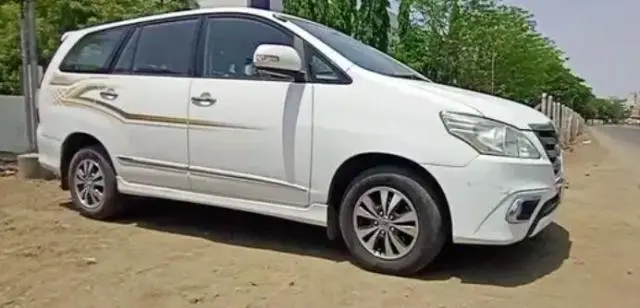 Toyota Innova 2.5 Z 7 SEATER 2015