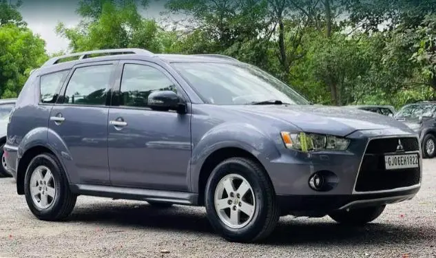 Mitsubishi Outlander 2.4 AT 2011