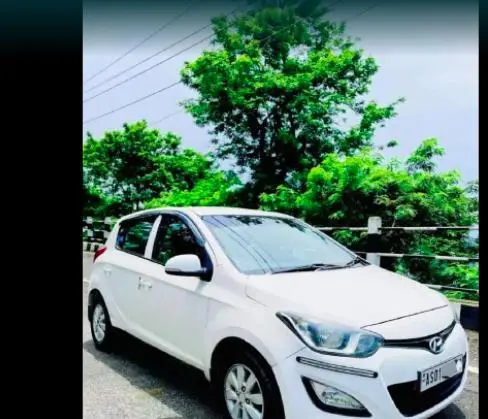 Hyundai i20 Sportz 1.4 CRDi 6 Speed BS-IV 2012