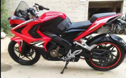 Bajaj Pulsar RS200 ABS 2016