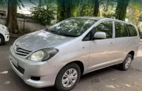 Toyota Innova 2.5 G4 7 STR 2010