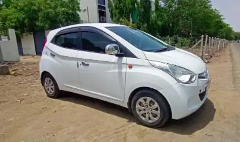 Hyundai Eon Magna 2015