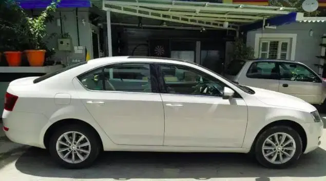 Skoda Octavia 1.8 TSI Style Plus AT 2015