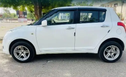 Maruti Suzuki Swift VXi 2010