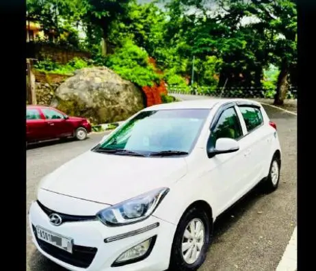 Hyundai i20 ASTA 1.4 2012