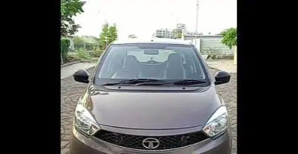 Tata Tiago Revotron XM 2017
