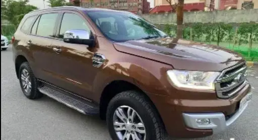 Ford Endeavour Titanium 2.2 4x2 AT 2017