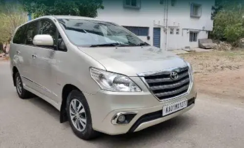 Toyota Innova 2.5 V 7 STR 2015