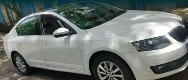 Skoda Octavia ELEGANCE 1.8 TSI AT 2015