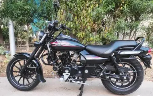 Bajaj Avenger Street 220 2016